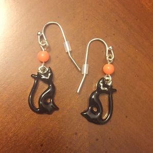 Avon Spooky Nights Black cat earrings